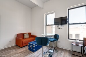 Room | Living area - Modern Yet Cozy - Everything You Need And More For A Great Windy City Stay - 747 Lofts Cabin 204 by RedAwning (Chicago)