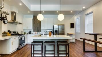 Fridge, microwave, oven, dishwasher