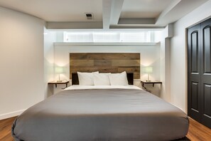 4 slaapkamers, een strijkplank/strijkijzer, wifi, beddengoed