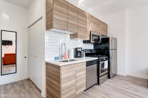 Fridge, microwave, oven, dishwasher