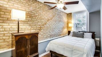 2 bedrooms, iron/ironing board, travel cot, WiFi