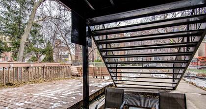 Quiet Comfort in the Big City. Just Steps to the Blue Line by AllSet Turnover