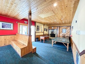 Condo, 3 Bedrooms | Game room