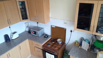 Paper towels, dining tables