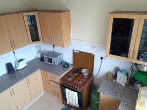 Paper towels, dining tables - Two bedroom apartments all ensuite #2 (Nairobi)