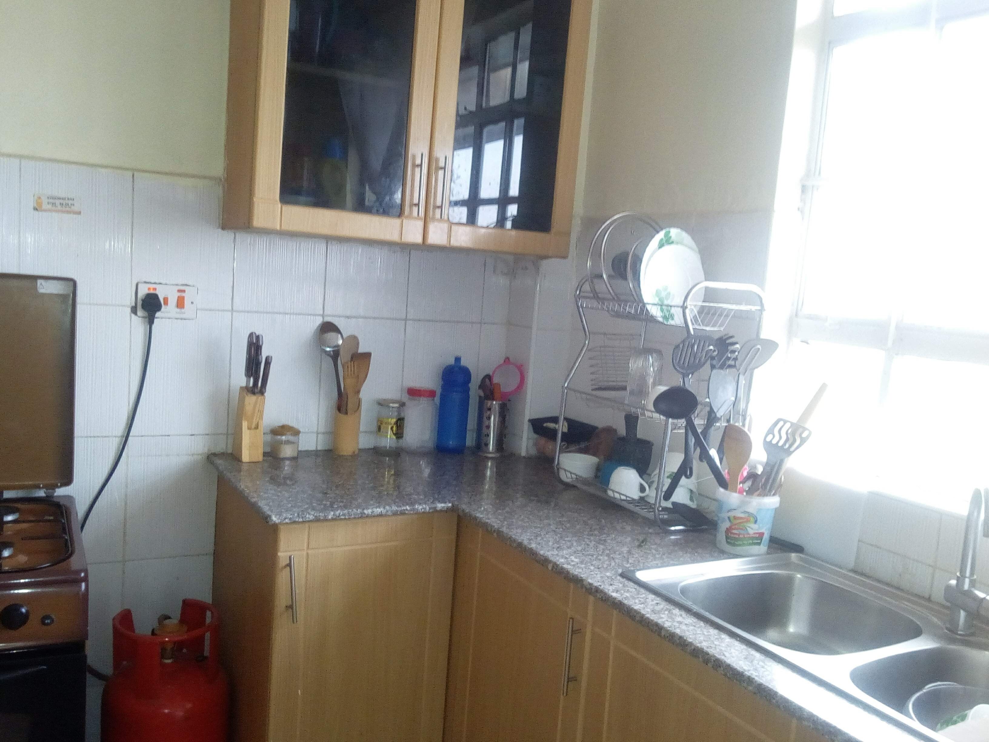 Paper towels, dining tables