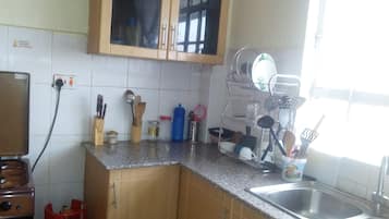 Paper towels, dining tables