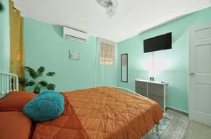 3 chambres, fer et planche à repasser, Wi-Fi, draps fournis