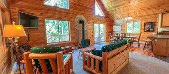 Secluded 2-Bedroom Cabin on the Edge of the BWCA