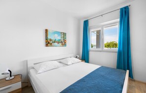 4 Schlafzimmer, Reisekinderbett, kostenloses WLAN, Bettwäsche