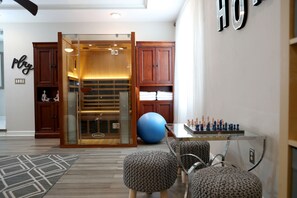 Interior - Mai Villa-Hampton - Where good times happen! (Hampton)