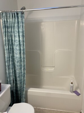 Combined shower/tub