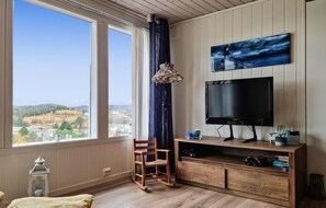 TV, lareira
