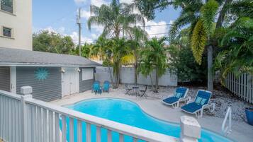 Piscine extérieure, piscine chauffée