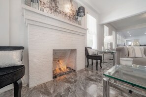 Interior - XMAS OFF BAYSHORE! Luxury 4/3 with Pool, Outdoor Kitchen, Steps off Bayshore (Tampa)