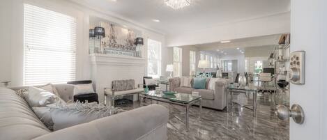 TV connectée, écrans d'ordinateur, imprimantes