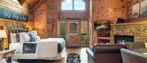 1 bedroom, desk, iron/ironing board, free WiFi