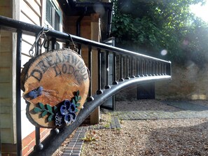 Exterior detail - Dreamwood Lodge (Bromley)