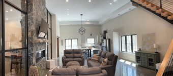 Secluded, Cozy Shouse near the Lake! 