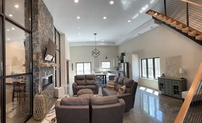 Secluded, Cozy Shouse near the Lake! 