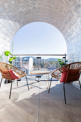 Luxury Apartment in Braddon Precinct
