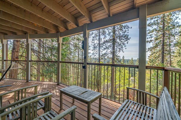 Property grounds - Access to Pinebrook Lake, AC, Pool Table (Arnold)