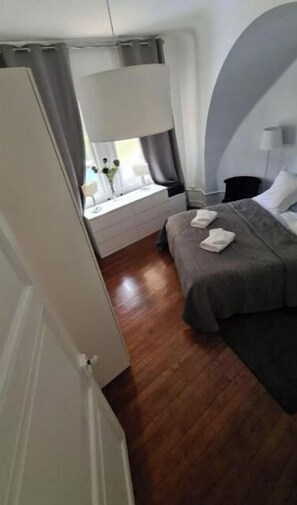 1 室のベッドルーム、WiFi