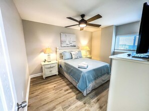 2ND BEDROOM - Royal Beach and Racquet Club 5417 | On the Beach (Gulf Shores)