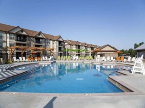 Pool - Boulevard Stays Charming 2BR Retreat Pool, Parking, Gym (Middletown)