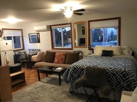 1 bedroom, individually decorated, individually furnished, desk