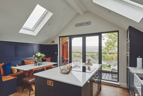 Dining - Ty Alice - Luxury Cottages (Swansea)