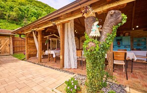 Outdoor dining - 2 bedroom cozy home in Hrastovica (Hrastovica)