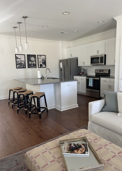Oxford Townhouse Minutes from campus!