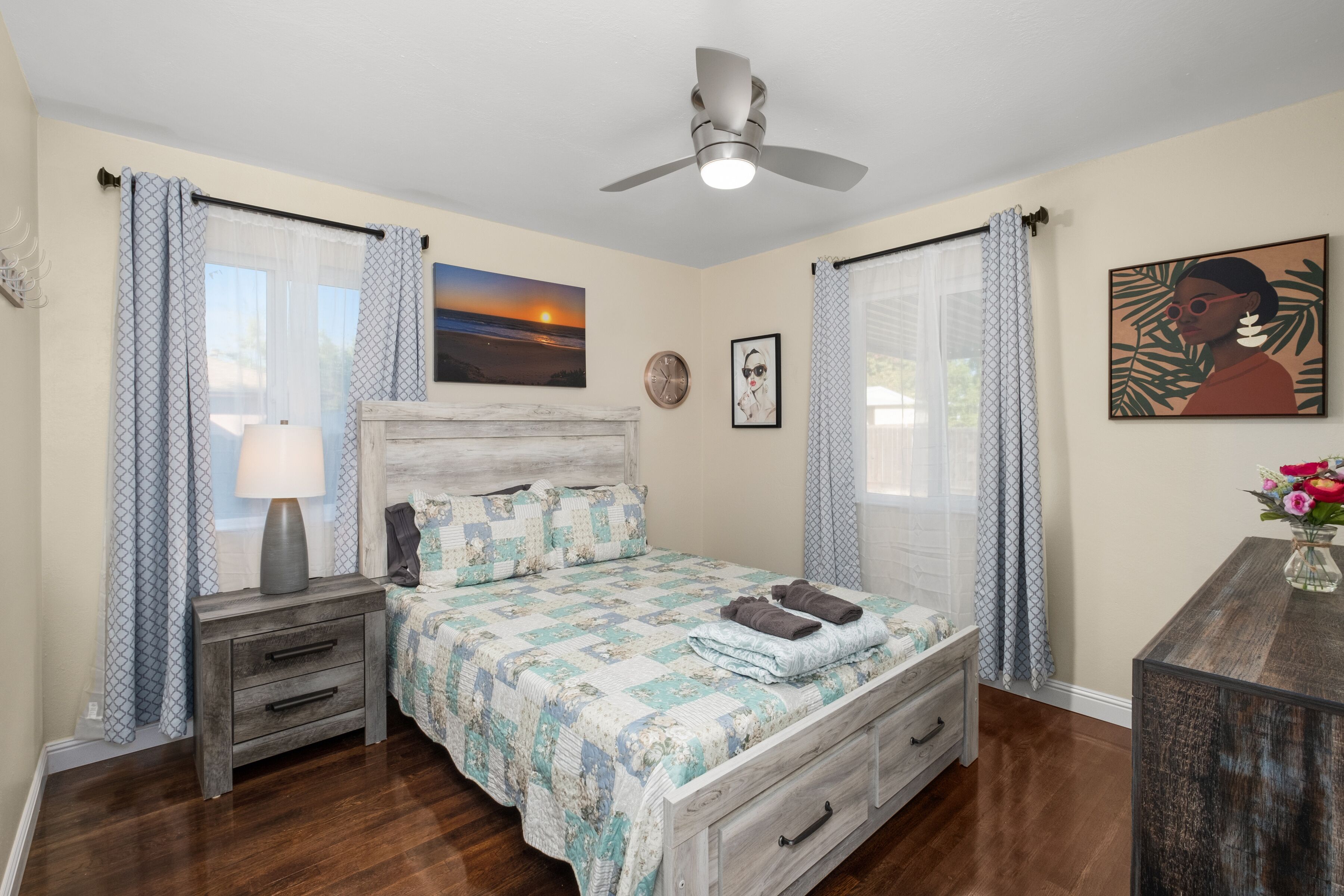 3 dormitoris, planxa i posts de planxar, wifi gratuïta i roba de llit 