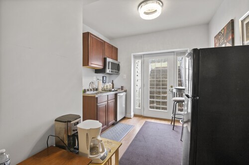 Lovely one bedroom Apartment Dulles Airport-Ashburn