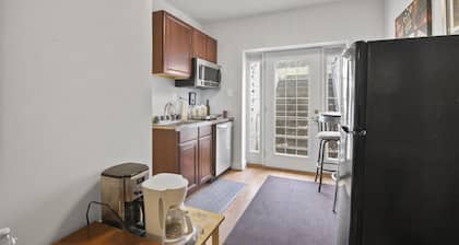 Lovely one bedroom Apartment Dulles Airport-Ashburn