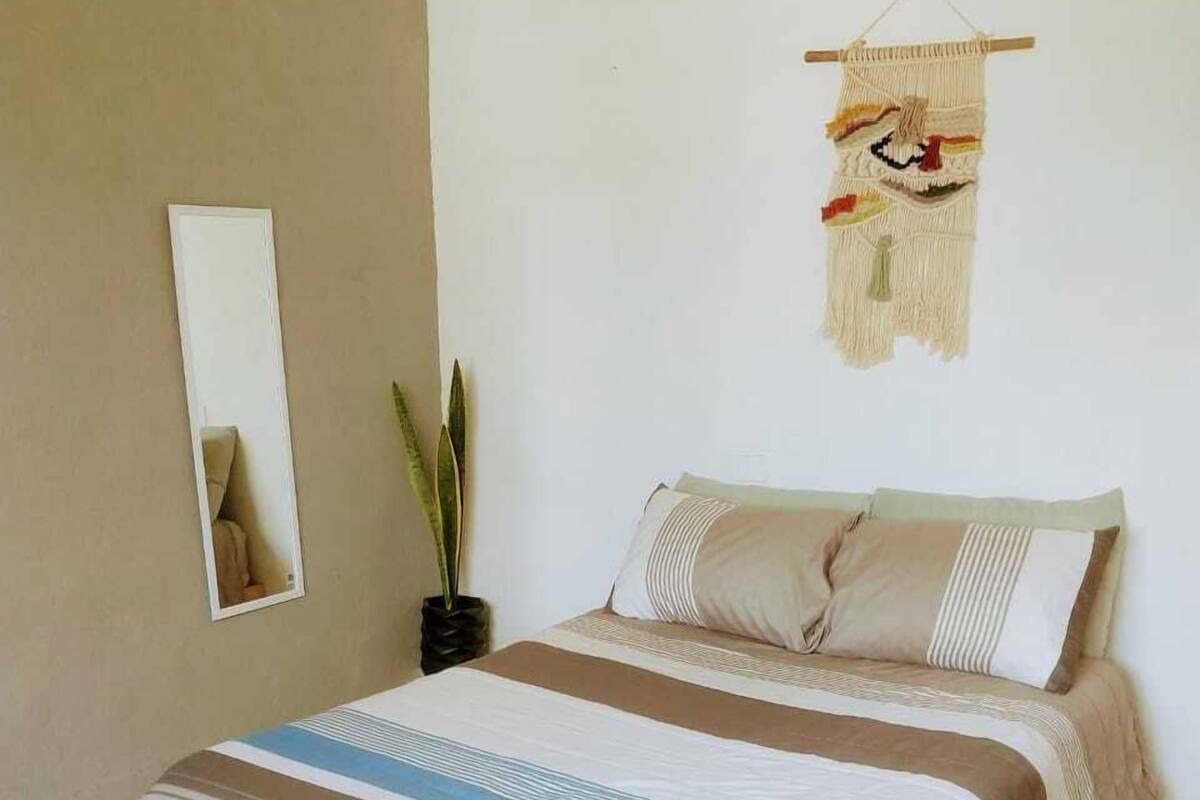 Ropa de cama de alta calidad, cubrecamas y colchones con pillow-top 