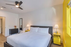 Deluxe Four-Bedroom Suite w/ Balcony - The Carter by AvantStay – Spacious Stay Near Downtown  (Nashville)