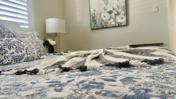 2 bedrooms, iron/ironing board, free WiFi, bed sheets