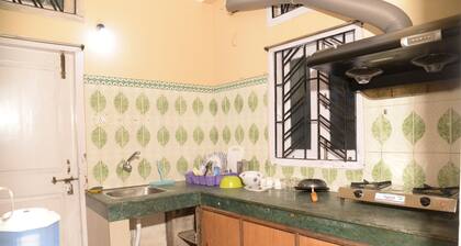 Spacious Homestay amidst Nabagraha Hills
