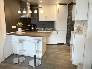 Imagen sin descripción, 3 de 21, botón