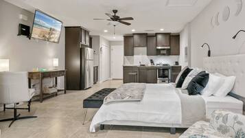 1 bedroom, iron/ironing board, free WiFi, bed sheets