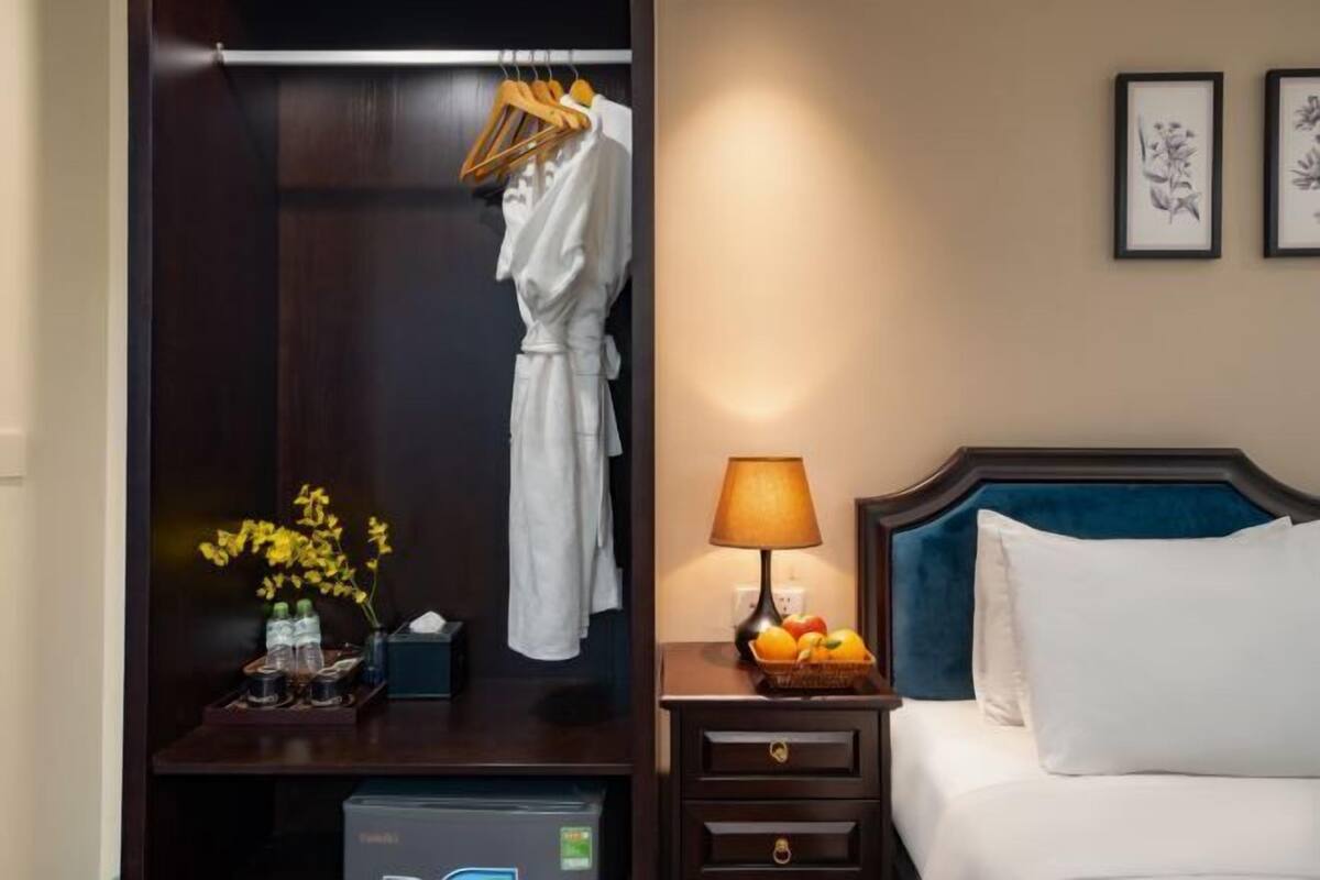 Premium bedding, down comforters, memory foam beds, minibar