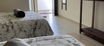 Hotel HO Santa María