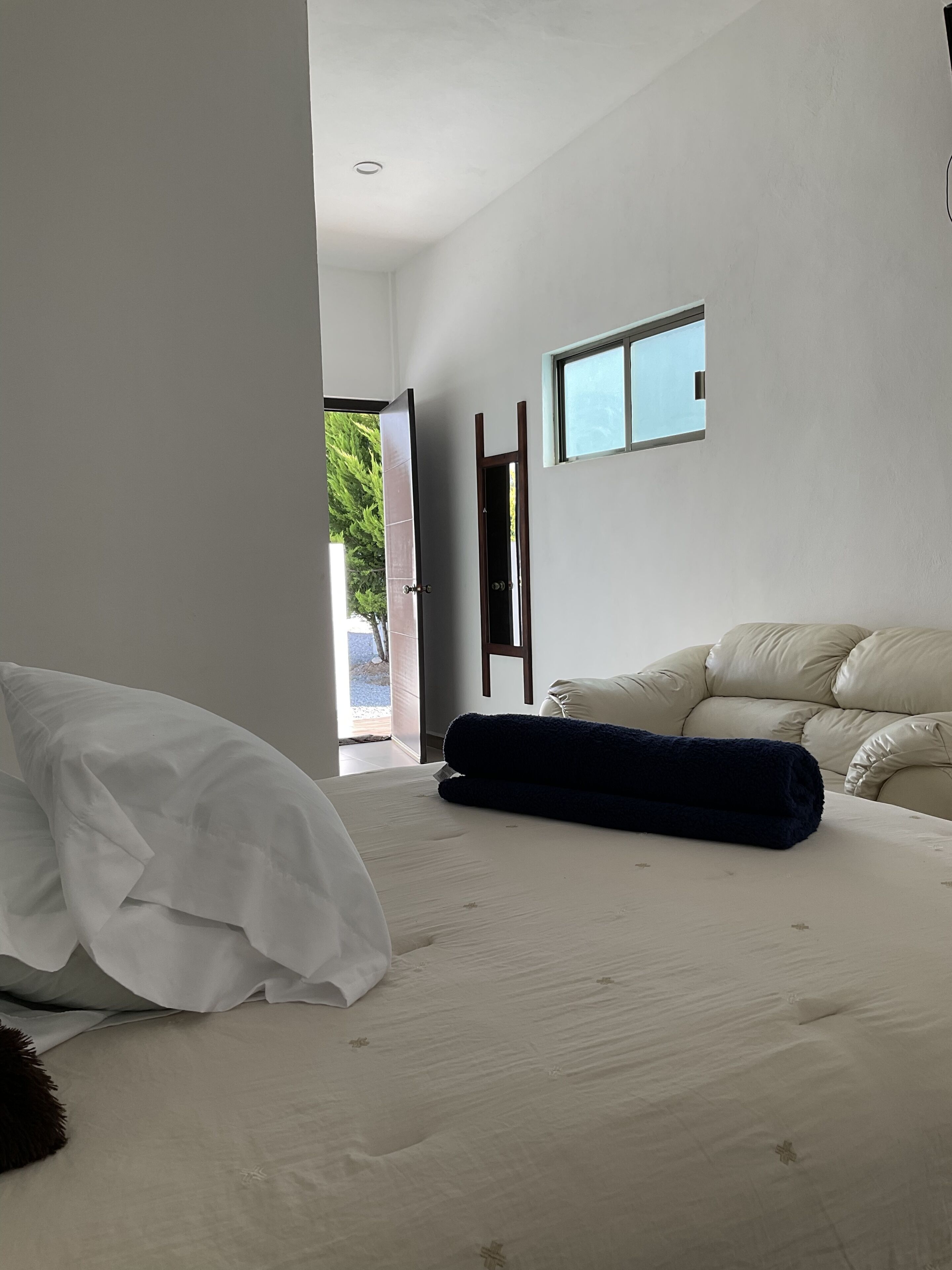 Phòng cơ bản, 1 phòng ngủ | Trang trí khác biệt, trang bị nội thất với thiết kế riêng biệt, bàn 