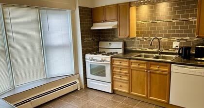Entire Place ( 3 beds Main House)