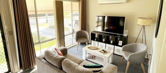 Comfortable 2-Bedroom home “Rest Easy Mudgee”