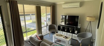 Comfortable 2-Bedroom Home in Mudgee “Rest Easy Mudgee”