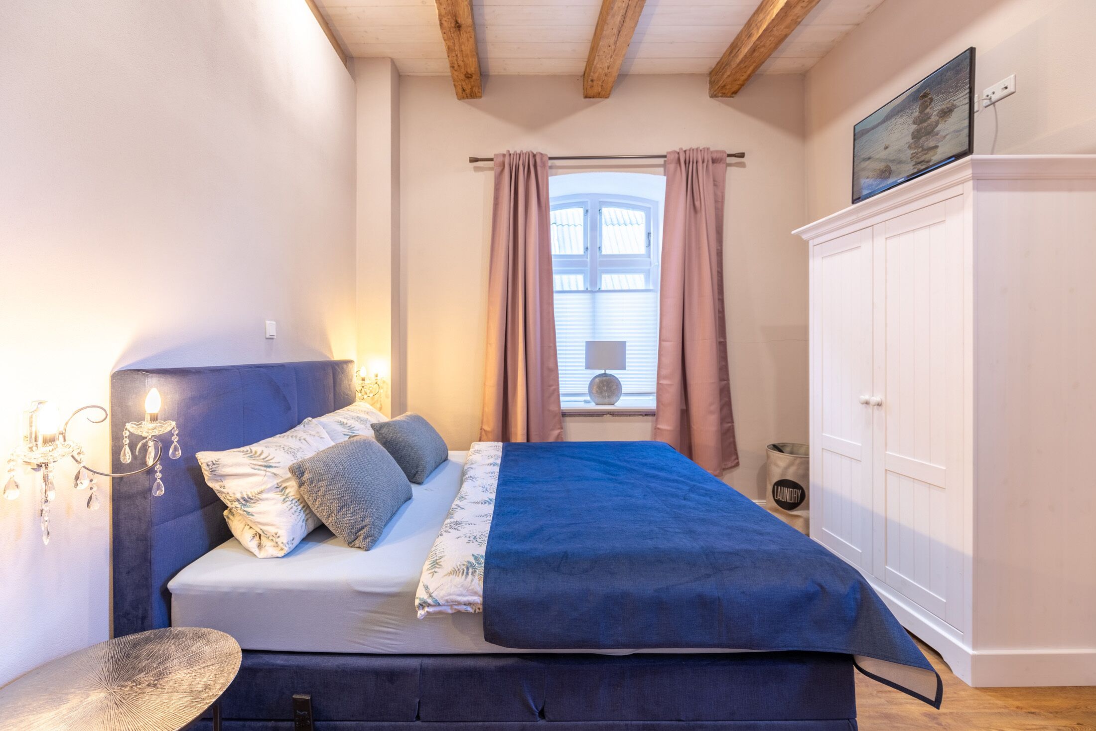 1 bedroom, iron/ironing board, free WiFi