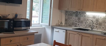 Renovated central studio, 50 m from cable car, 2-4 pers